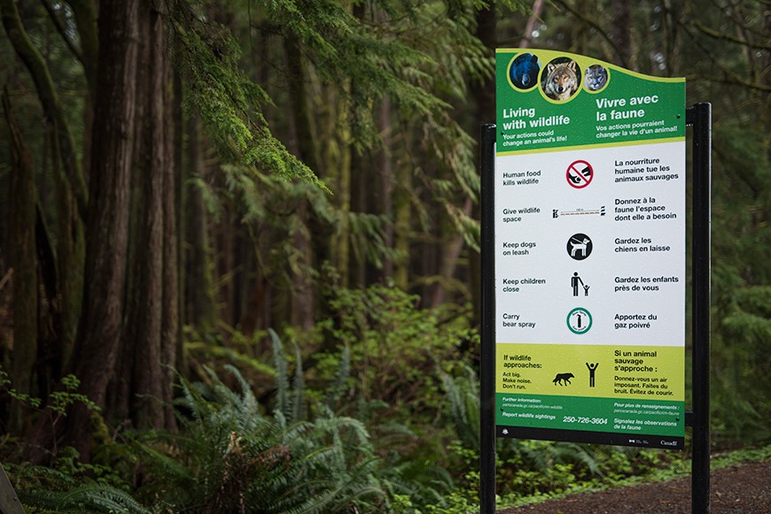 trail-sign Wildlife signs